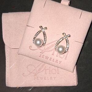 Jewelry Silver and White Pearl Earrings